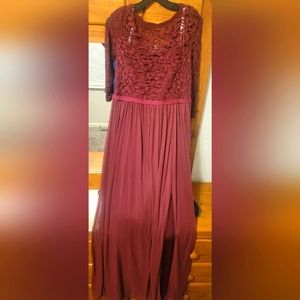 David's Bridal Bridesmaid dress Size 12 W.